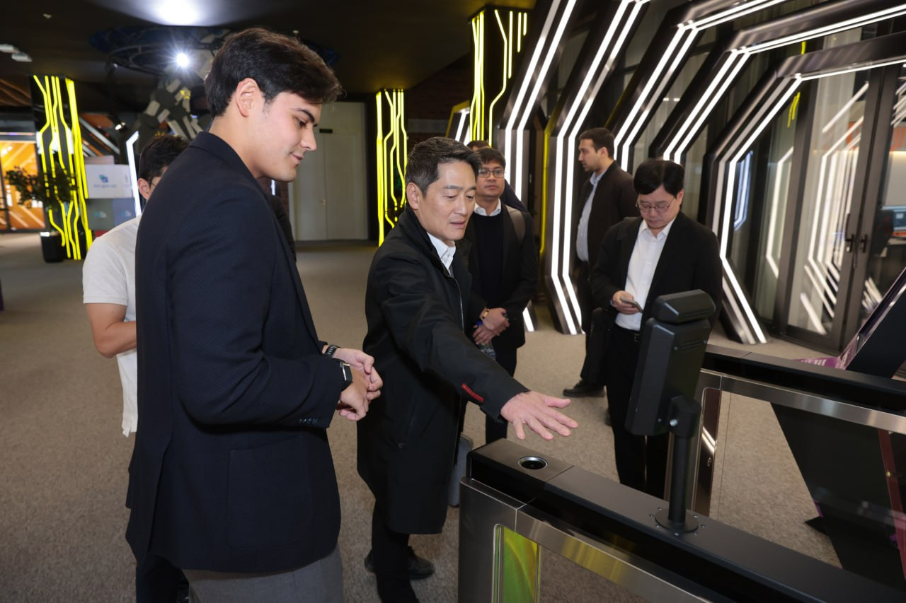 Визит в UZINFOCOM