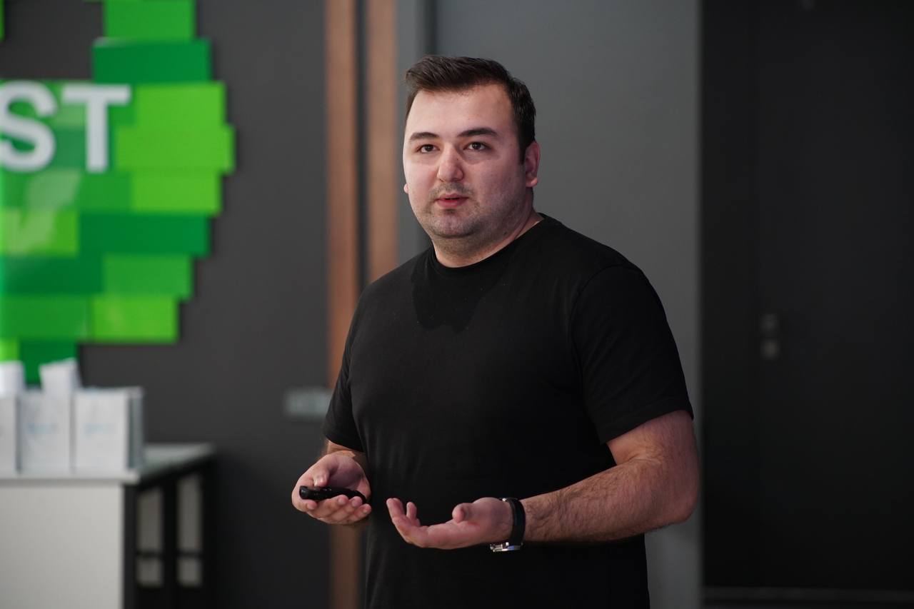 A workshop on "Neural Networks for Business" was held at IT Park,