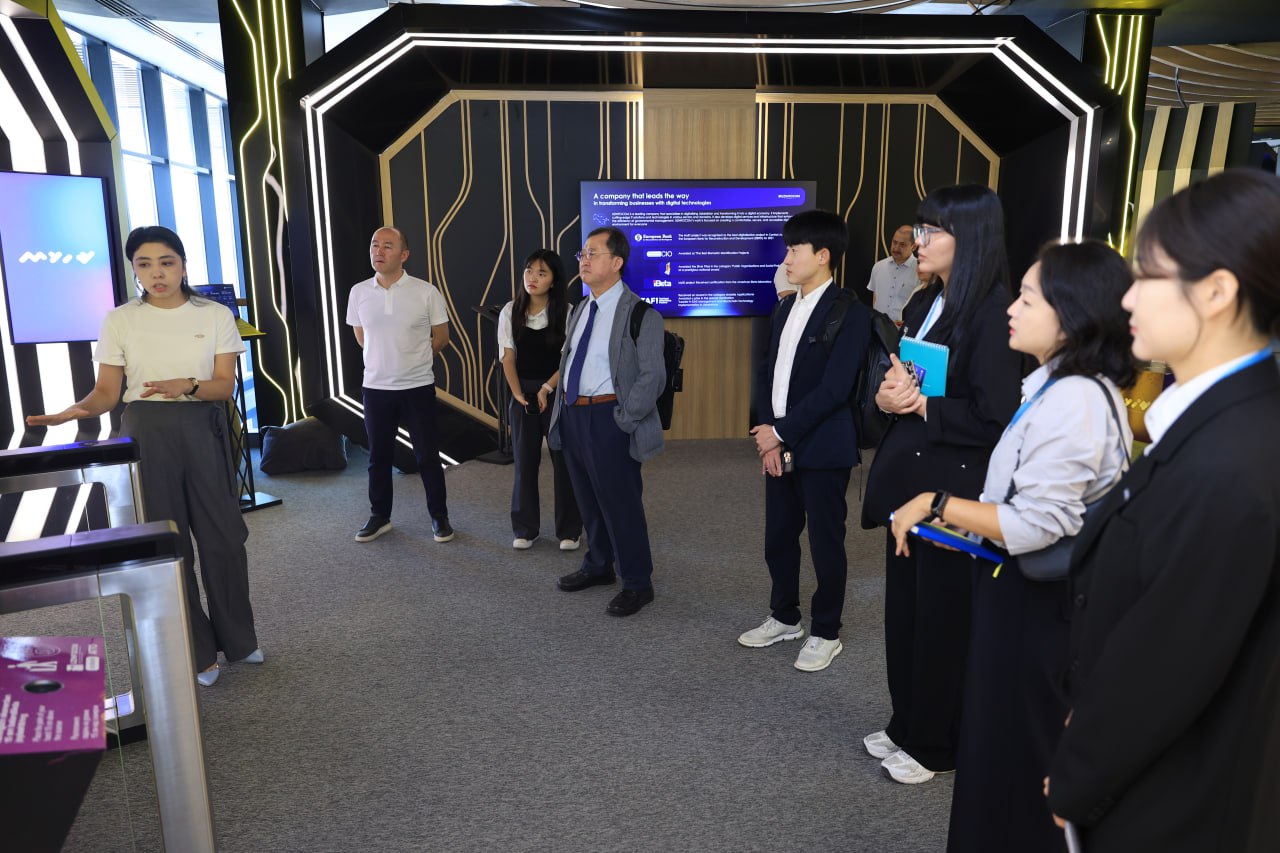 KOICA vakolatxonasi UZINFOCOM ofisida