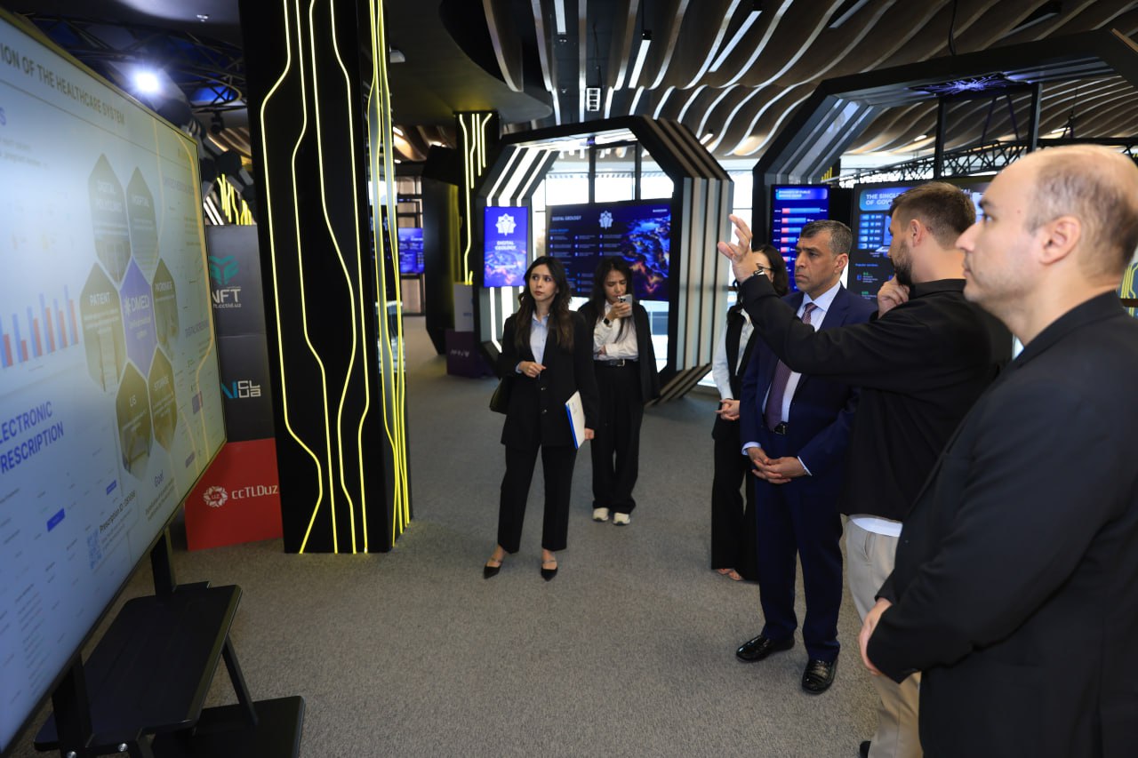 Mr. Dawood Al Shezawi, Chairman of the AIM Global Foundation, paid a visit to the UZINFOCOM office.