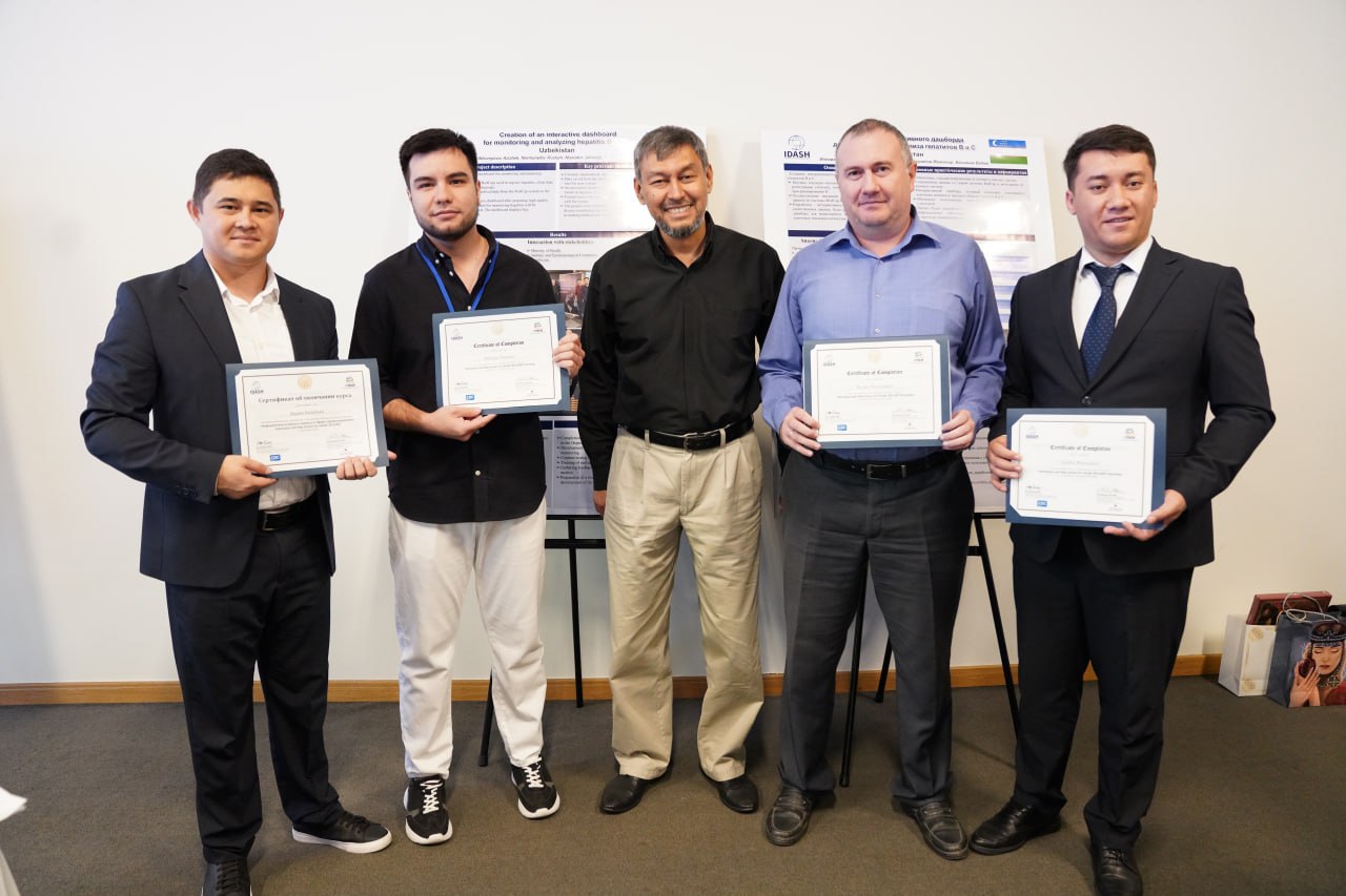 Специалисты департамента цифровизации здравоохранения UZINFOCOM успешно завершили 12-месячный курс Стипендиальной программы «Информатика и наука о данных для здравоохранения» (IDASH).