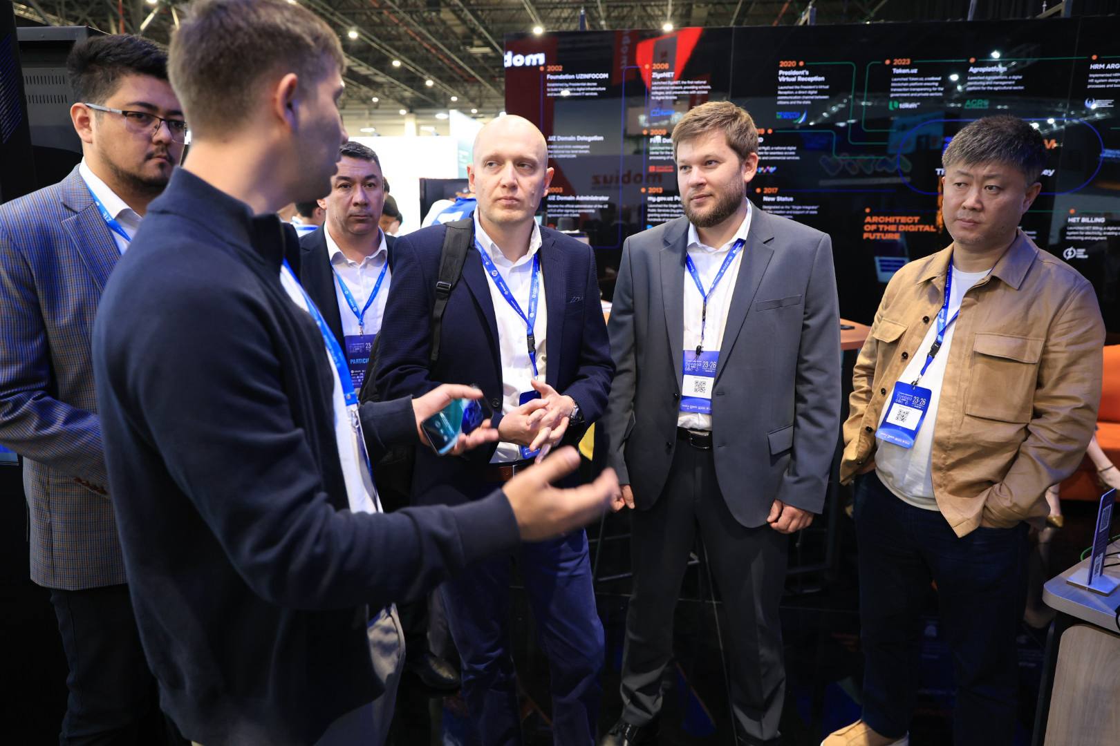 В рамках ICT Week состоялась встреча UZINFOCOM с представителями AWS Amazon.